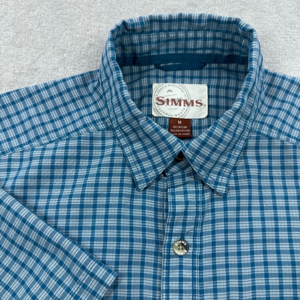 Simms Fishing Shirt Mens Medium Blue Plaid Short Sleeve Button Up Performance